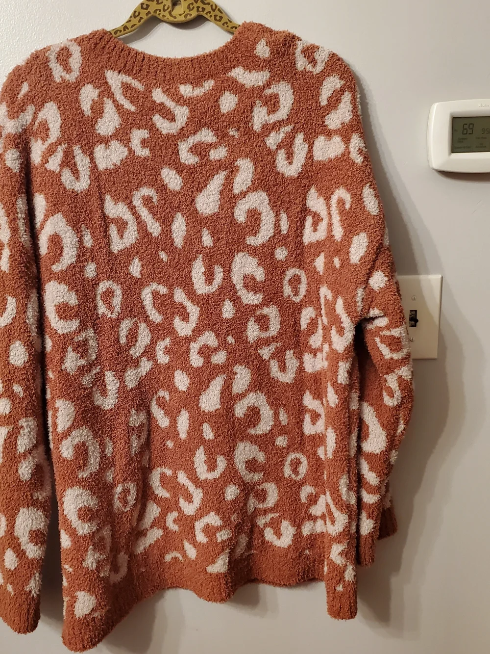 Women's Crewneck Leopard Sweater in Rust and Cream